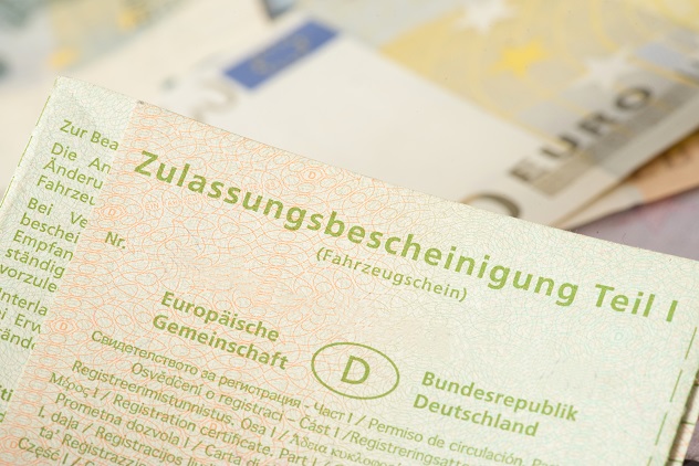 Dokumente beim Straßenverkehrsamt Flensburg